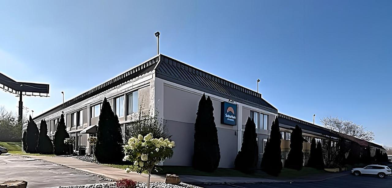 Suburban Studios Syracuse Fairgrounds Exterior photo